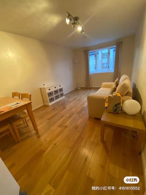 Quiet Central Apartment For Upto 4 People エディンバラ エクステリア 写真