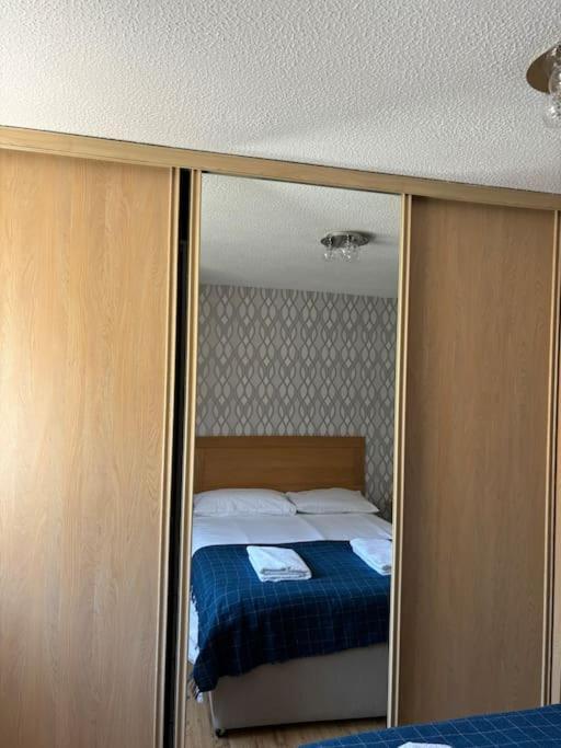 Quiet Central Apartment For Upto 4 People エディンバラ エクステリア 写真